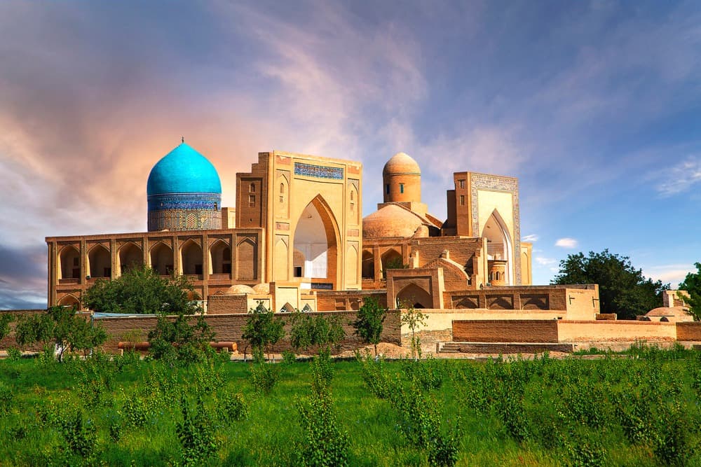 Chor Bakr Necropolis