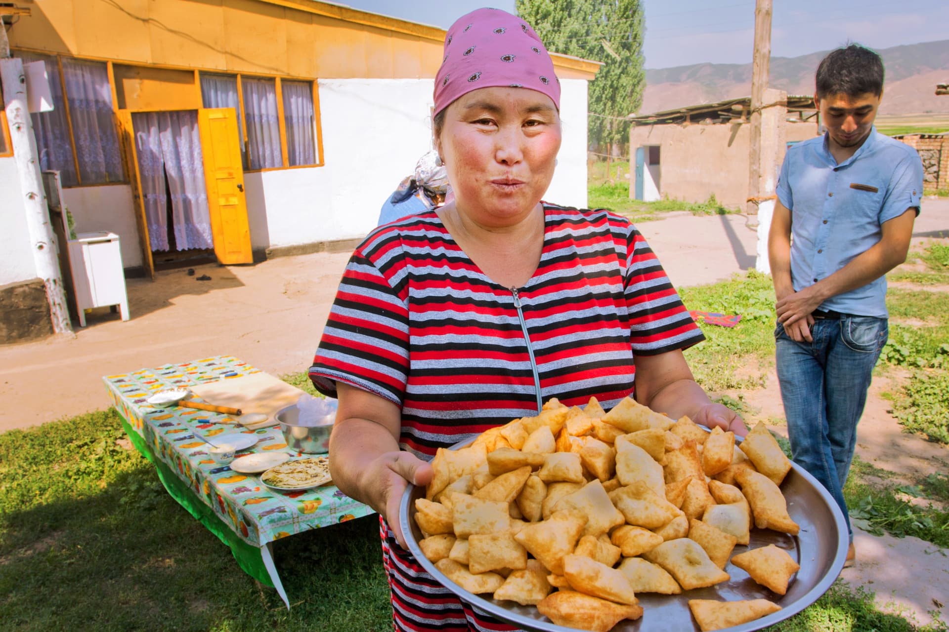 "Come to the table!" Kyrgyz traditions and customs around meals